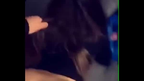 Kleine geile Teen Türkin mag es von hinten gefickt zu werden